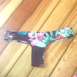 Floral cheeky thong bikini bottom